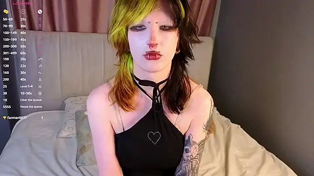 KandraCruser online show from November 2025 08:13:02 PM