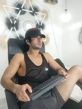 Aaron haren1 online show from September 2025 10:06:01 PM