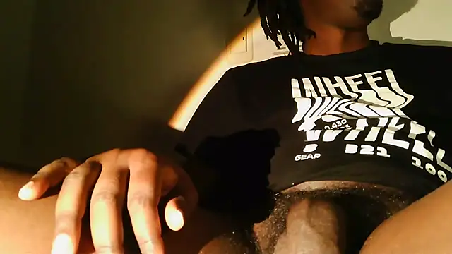 logan1843 online show from April 2026 04:42:02 PM