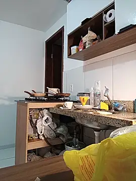 ApenasLys online show from November 2025 07:28:01 PM