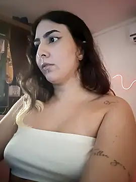 ApenasLys online show from November 2025 10:35:02 PM