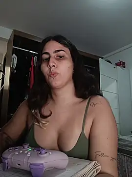 ApenasLys online show from January 2026 07:39:01 PM