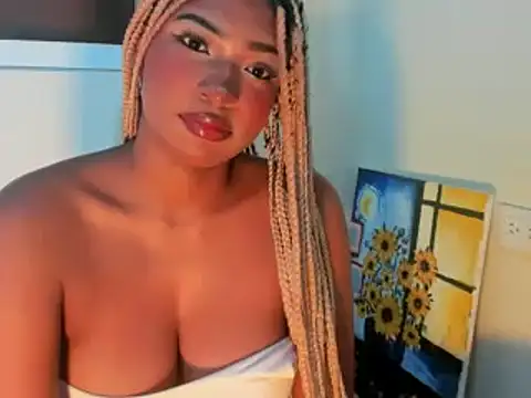 Snapshot of SophiaBloss chatting on June 2026 06:36:02 AM SophiaBloss online show from June 2026 06:36:02 AM