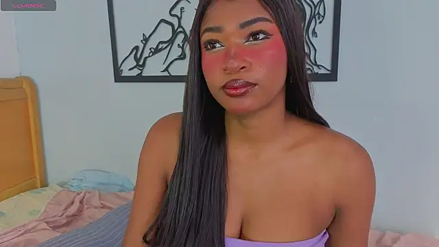 Snapshot of SophiaBloss chatting on February 2026 01:44:01 PM SophiaBloss online show from February 2026 01:44:01 PM