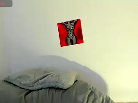 SophiaBloss online show from April 2026 08:00:01 PM