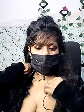 Snapshot of aliyaa9900 chatting on November 2025 07:07:02 PM aliyaa9900 online show from November 2025 07:07:02 PM