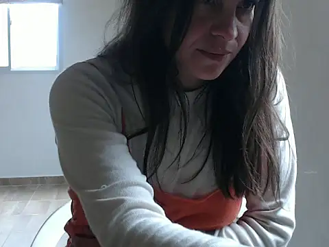 Snapshot of Missforever chatting on November 2025 03:05:01 PM Missforever online show from November 2025 03:05:01 PM