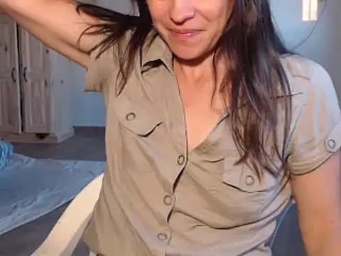 Snapshot of Missforever chatting on October 2025 10:16:01 PM Missforever online show from October 2025 10:16:01 PM