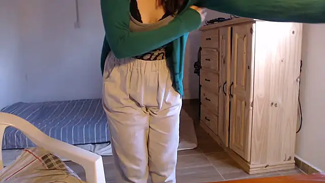 Missforever online show from April 2026 08:24:01 PM