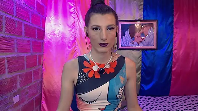 Moira-Hot online show from January 2026 07:41:02 PM