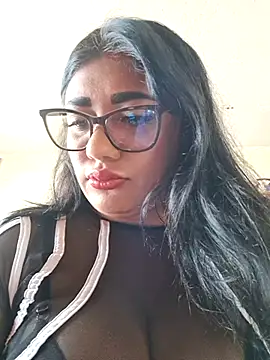 Monse--145 online show from December 2025 04:06:02 PM