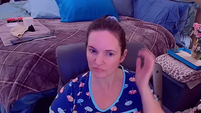 ninajaymes online show from September 2025 09:37:01 PM