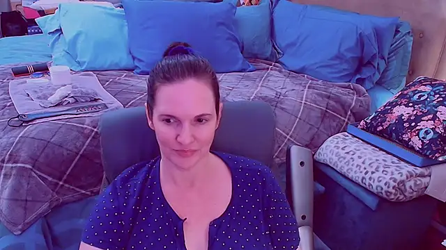 ninajaymes online show from January 2026 06:03:02 PM