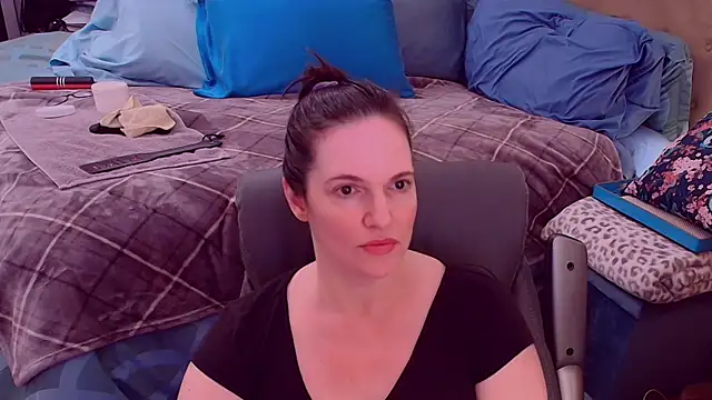 ninajaymes online show from November 2025 03:00:02 AM