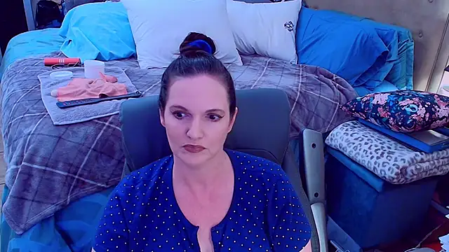 ninajaymes online show from February 2026 10:43:01 PM