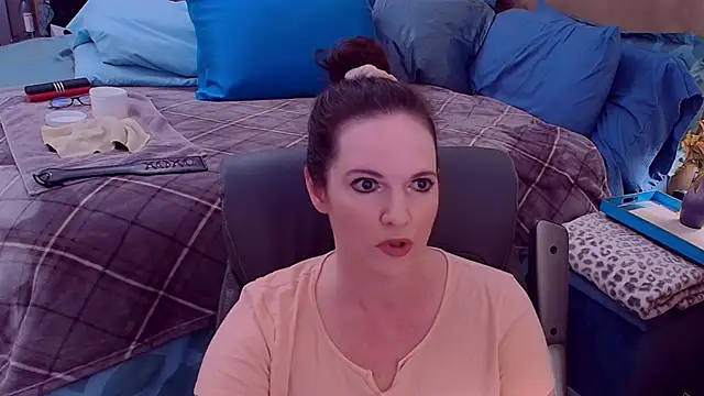 ninajaymes online show from October 2025 12:01:01 AM