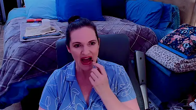 ninajaymes online show from July 2026 07:37:01 PM