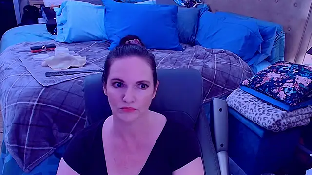 ninajaymes online show from February 2026 11:26:01 PM