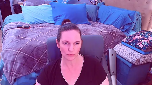 ninajaymes online show from February 2026 09:37:01 PM