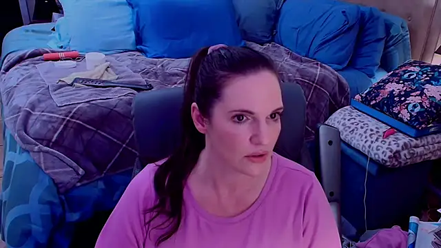 ninajaymes online show from April 2026 01:02:01 PM