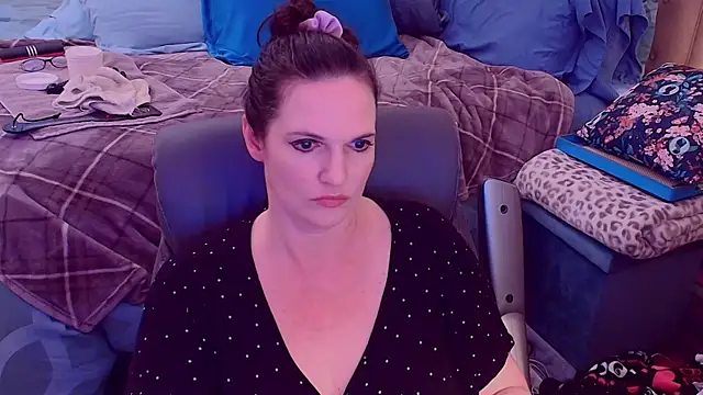 ninajaymes online show from December 2025 09:09:02 PM