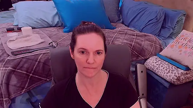 ninajaymes online show from November 2025 02:45:02 AM