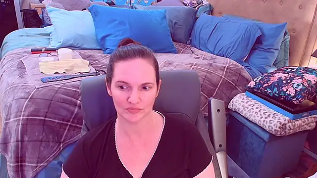 ninajaymes online show from February 2026 07:35:02 PM