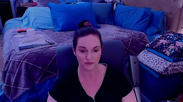 ninajaymes online show from May 2026 09:45:01 PM