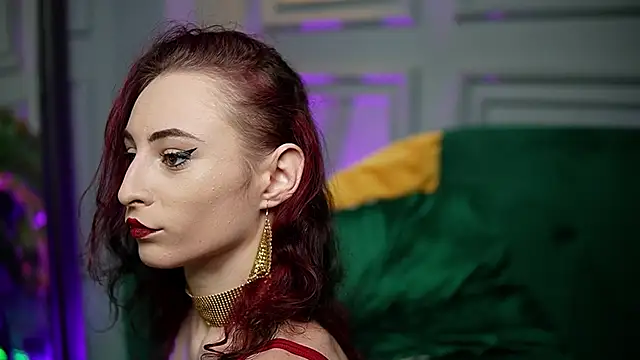 Snapshot of SaraiAngel chatting on November 2025 08:47:02 PM SaraiAngel online show from November 2025 08:47:02 PM