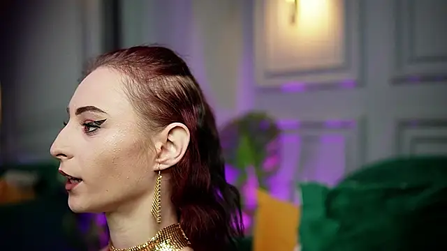 Snapshot of SaraiAngel chatting on November 2025 09:07:01 PM SaraiAngel online show from November 2025 09:07:01 PM