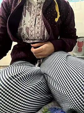 miss moonikaa online show from January 2026 08:51:02 AM