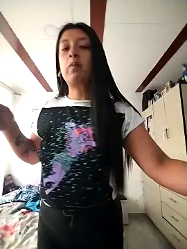 Coralaine 96 online show from September 2025 12:59:02 PM