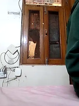 miss raavy online show from December 2025 10:06:01 AM