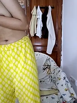 miss raavy online show from March 2026 04:50:01 PM