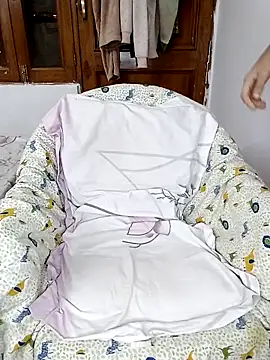 miss raavy online show from February 2026 09:41:01 AM