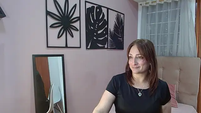 Snapshot of amara_rousse1 chatting on November 2025 01:11:01 PM amara rousse1 online show from November 2025 01:11:01 PM