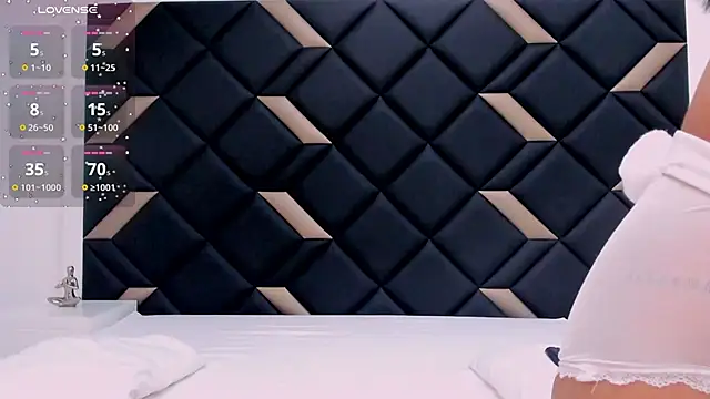 Snapshot of GeraldineSandoval chatting on October 2025 07:25:02 PM GeraldineSandoval online show from October 2025 07:25:02 PM