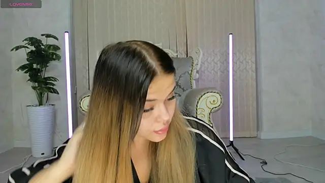 Snapshot of sikorasona chatting on October 2025 11:31:01 AM sikorasona online show from October 2025 11:31:01 AM