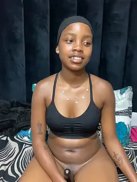 Littlebunny33 online show from June 2026 07:30:02 PM