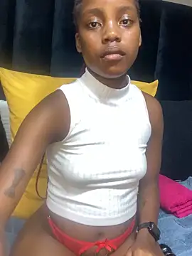 Littlebunny33 online show from March 2026 07:04:02 PM