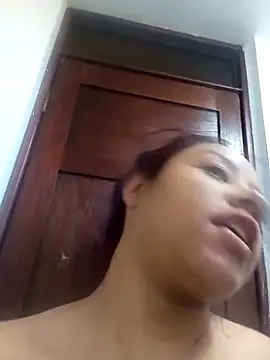 Snapshot of EAAM1@xh chatting on October 2025 07:48:02 PM EAAM1xh online show from October 2025 07:48:02 PM