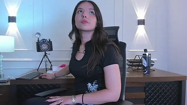 Snapshot of imrockstar chatting on December 2025 08:17:02 PM imrockstar online show from December 2025 08:17:02 PM