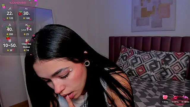 AvaScott  online show from November 2025 05:28:01 PM