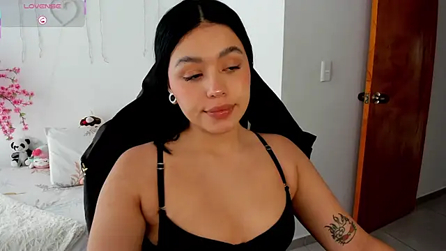 AvaScott  online show from January 2026 06:00:02 PM