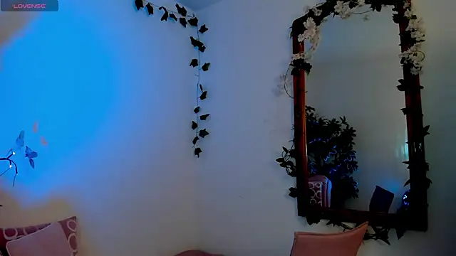 AvaScott  online show from April 2026 10:55:02 PM