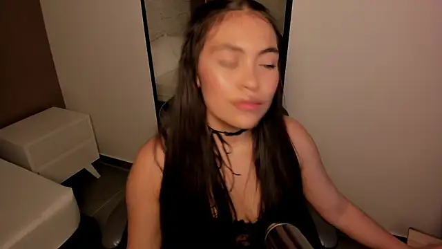 allie bruce online show from July 2026 07:36:01 PM