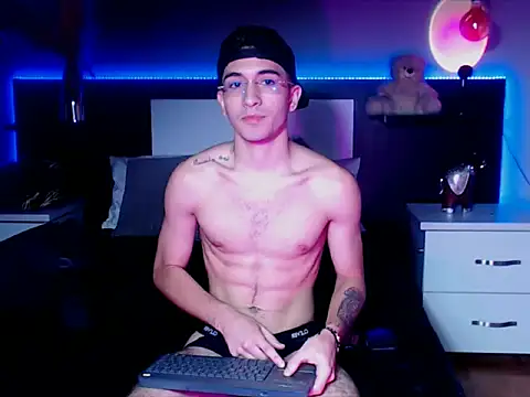 Snapshot of eriikjoness chatting on October 2025 04:22:02 AM eriikjoness online show from October 2025 04:22:02 AM