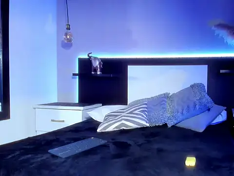 Snapshot of eriikjoness chatting on December 2025 05:51:01 PM eriikjoness online show from December 2025 05:51:01 PM