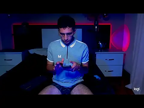 Snapshot of eriikjoness chatting on November 2025 01:09:02 AM eriikjoness online show from November 2025 01:09:02 AM