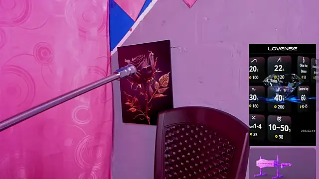 lau-hot online show from April 2026 08:04:02 PM